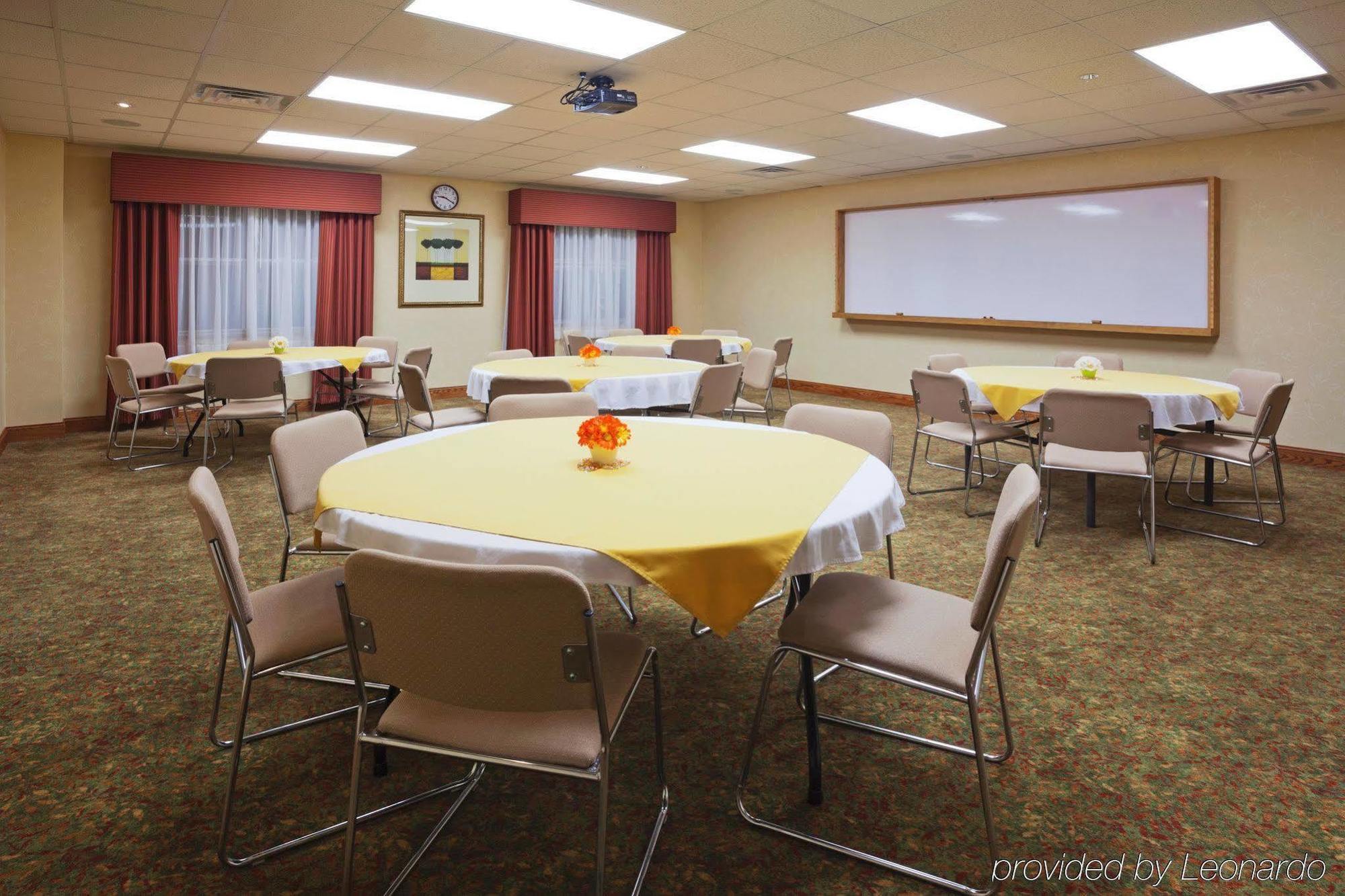 Country Inn & Suites By Radisson, Ithaca, Ny Business photo
